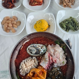 피드에 업로드 된 이미지