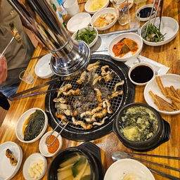 피드에 업로드 된 이미지