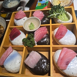 ํผ๋์ ์
๋ก๋ ๋ ์ด๋ฏธ์ง