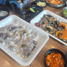 피드에 업로드 된 이미지