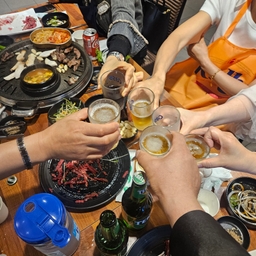 피드에 업로드 된 이미지