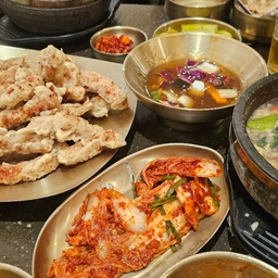 피드에 업로드 된 이미지