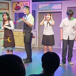 피드에 업로드 된 이미지