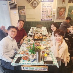 피드에 업로드 된 이미지