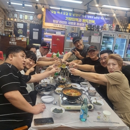 피드에 업로드 된 이미지