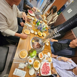 피드에 업로드 된 이미지