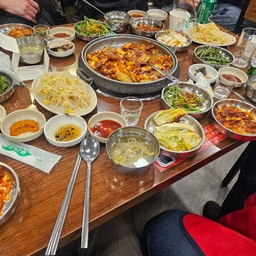 피드에 업로드 된 이미지