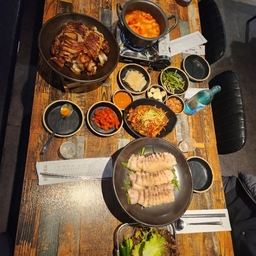 피드에 업로드 된 이미지