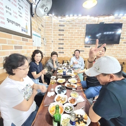 피드에 업로드 된 이미지