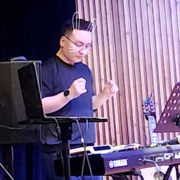 피드에 업로드 된 이미지