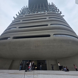 피드에 업로드 된 이미지