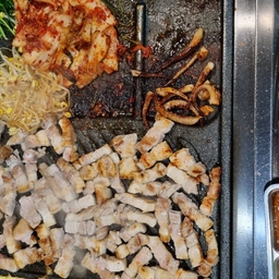 피드에 업로드 된 이미지