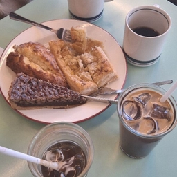 피드에 업로드 된 이미지