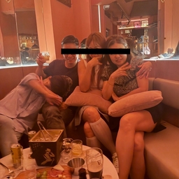 피드에 업로드 된 이미지
