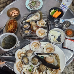 피드에 업로드 된 이미지