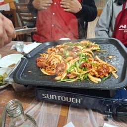 피드에 업로드 된 이미지