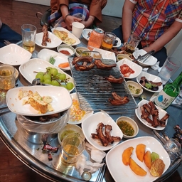 피드에 업로드 된 이미지