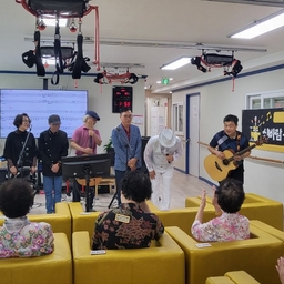 피드에 업로드 된 이미지