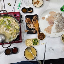 피드에 업로드 된 이미지