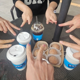 피드에 업로드 된 이미지