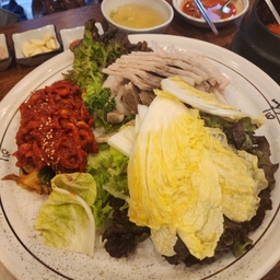 피드에 업로드 된 이미지