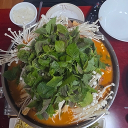 피드에 업로드 된 이미지