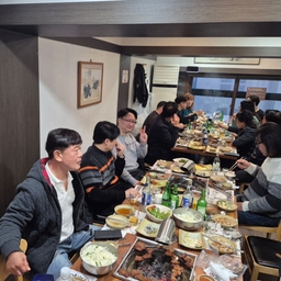 피드에 업로드 된 이미지