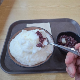 피드에 업로드 된 이미지