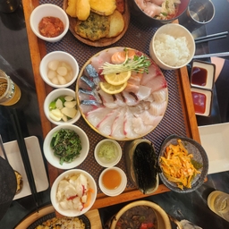 피드에 업로드 된 이미지