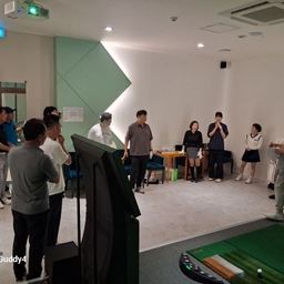 피드에 업로드 된 이미지