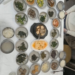 피드에 업로드 된 이미지