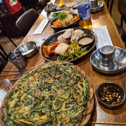 피드에 업로드 된 이미지