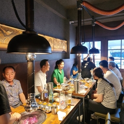 피드에 업로드 된 이미지