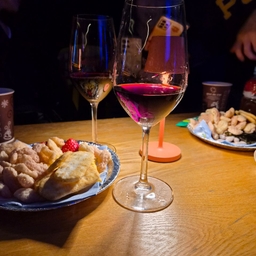 피드에 업로드 된 이미지