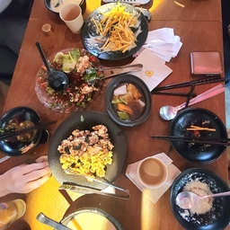 피드에 업로드 된 이미지