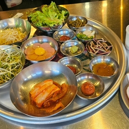 피드에 업로드 된 이미지