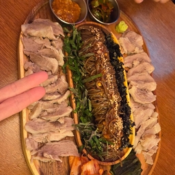 피드에 업로드 된 이미지