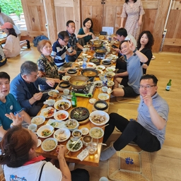 피드에 업로드 된 이미지