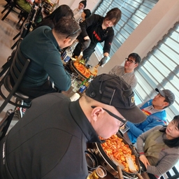 피드에 업로드 된 이미지