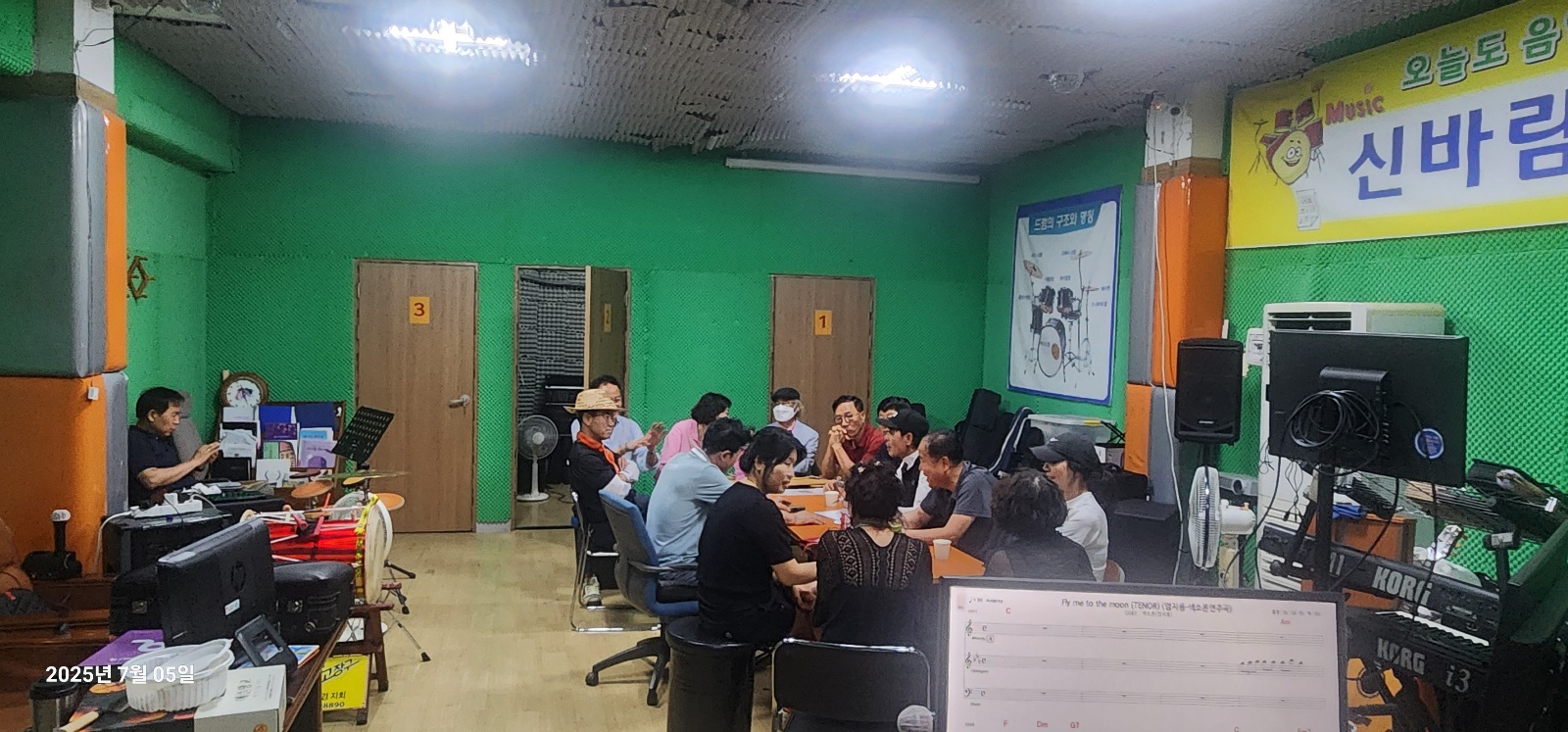 피드에 업로드 된 이미지