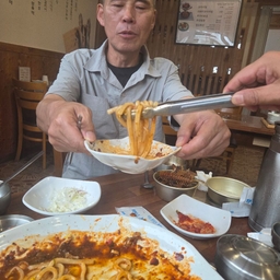 피드에 업로드 된 이미지