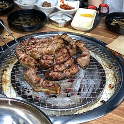 피드에 업로드 된 이미지