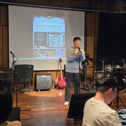 피드에 업로드 된 이미지