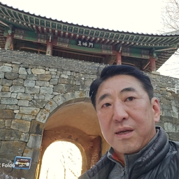 피드에 업로드 된 이미지
