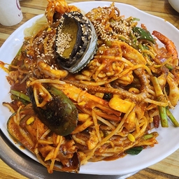피드에 업로드 된 이미지