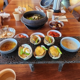 피드에 업로드 된 이미지