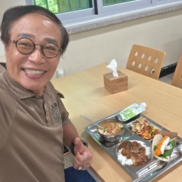 피드에 업로드 된 이미지