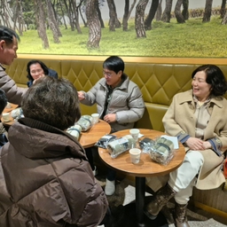 피드에 업로드 된 이미지