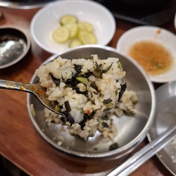 피드에 업로드 된 이미지