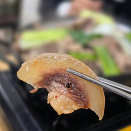 피드에 업로드 된 이미지